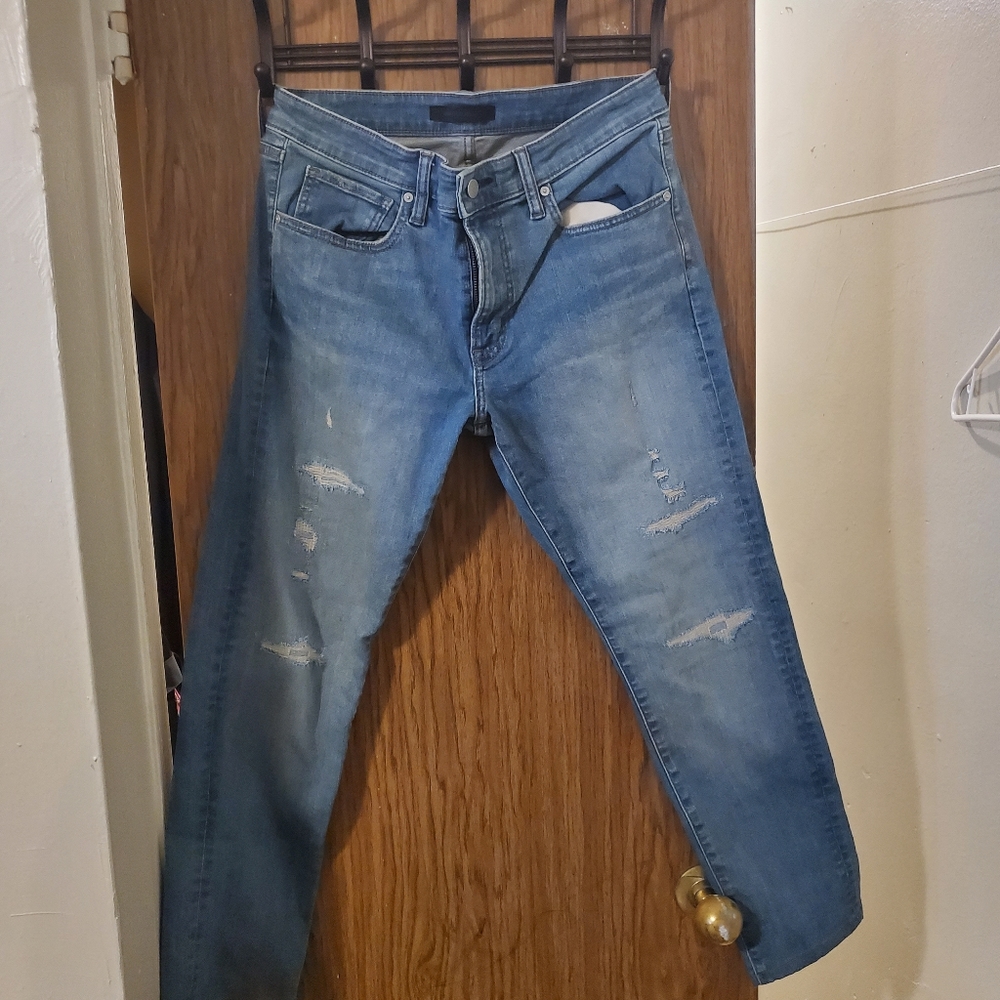Uniqlo Slim Ripped jeans